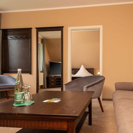 Hotel Wasserschloesschen Naumburg  Ngoại thất bức ảnh