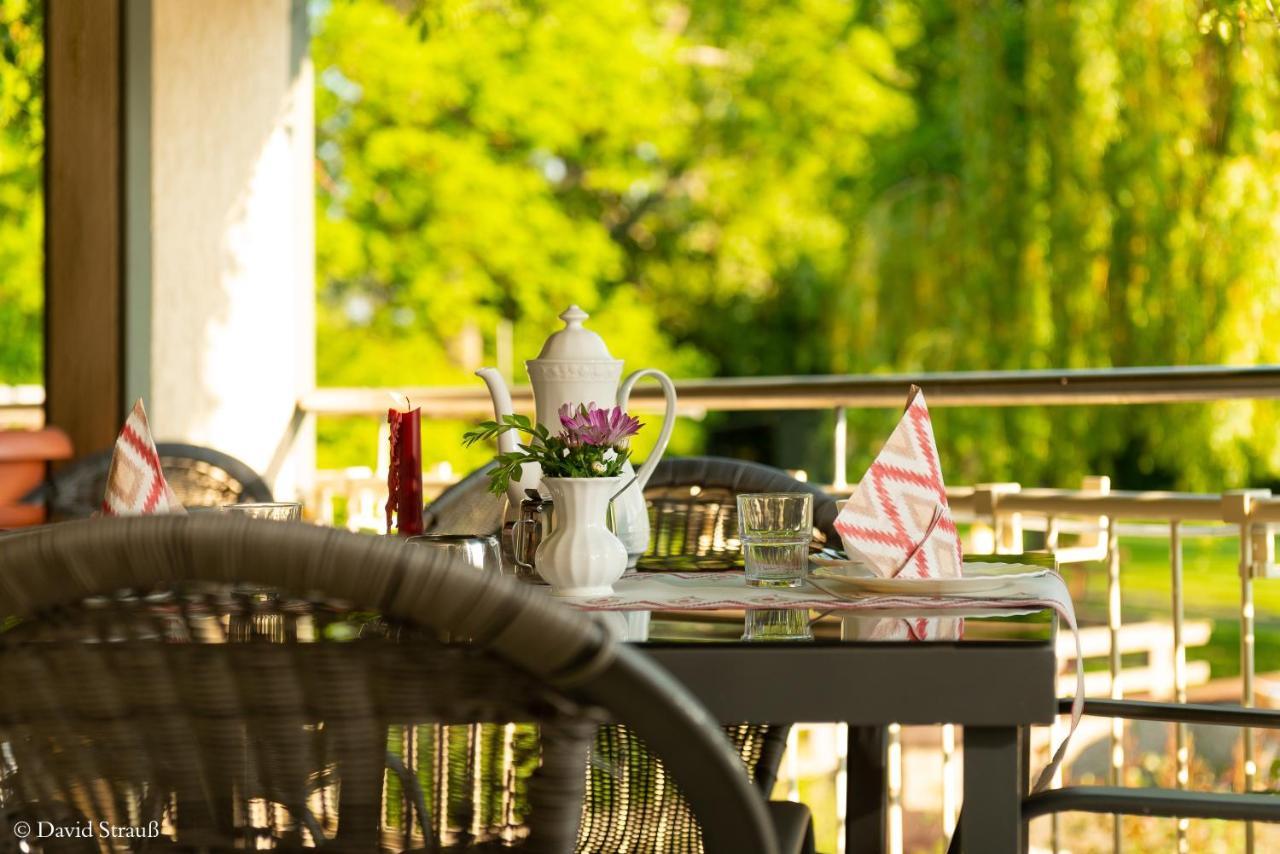 Hotel Wasserschloesschen Naumburg  Ngoại thất bức ảnh